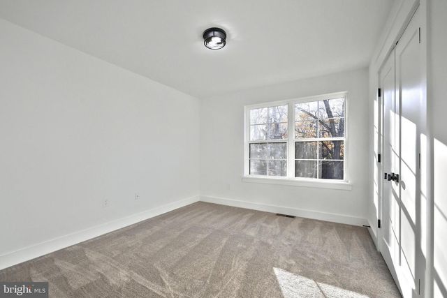 1020 TRINITY RD, York, PA 17408