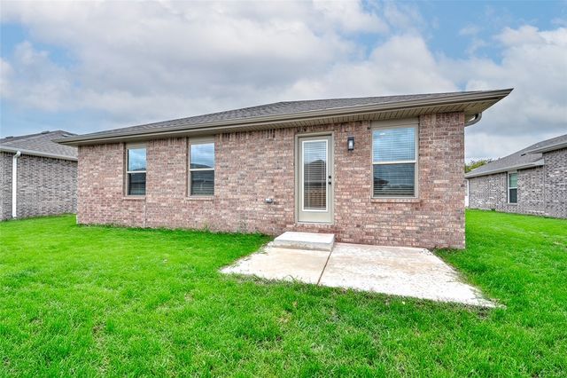 2031 Bluebonnet Lane, Centerton, AR 72719