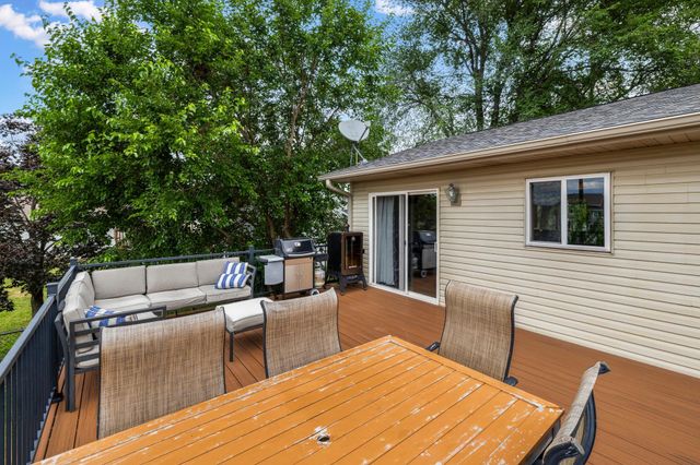 9430 Hale Avenue S, Cottage Grove, MN 55016