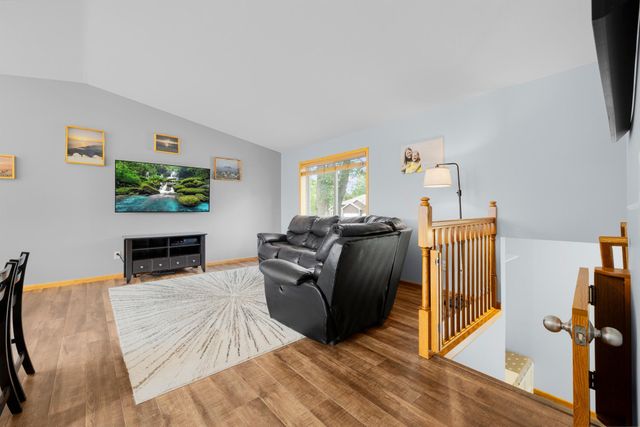 9430 Hale Avenue S, Cottage Grove, MN 55016