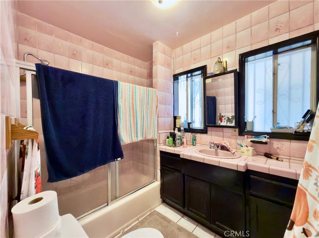 5654 Stansbury, Van Nuys, CA 91401