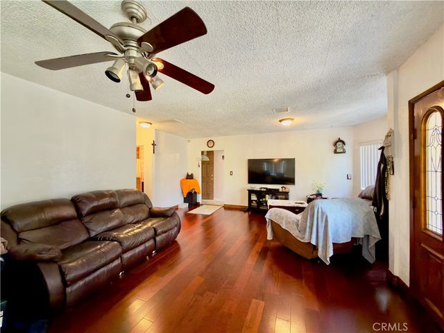 5654 Stansbury, Van Nuys, CA 91401