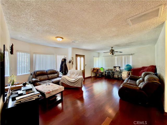 5654 Stansbury, Van Nuys, CA 91401