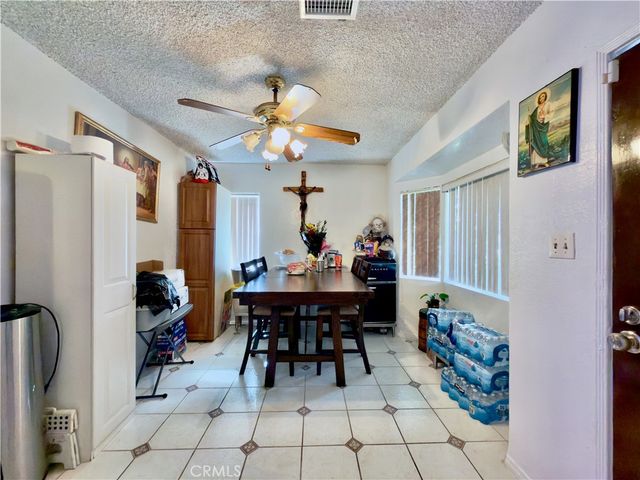 5654 Stansbury, Van Nuys, CA 91401