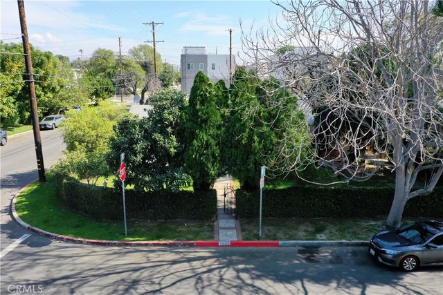 5654 Stansbury, Van Nuys, CA 91401