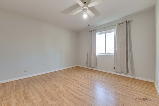 9 Oak Creek Drive 1903, Buffalo Grove, IL 60089