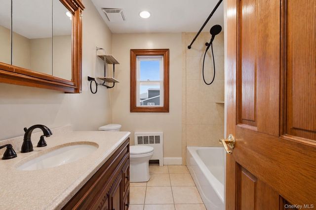 120 Willow Street, Massapequa Park, NY 11762