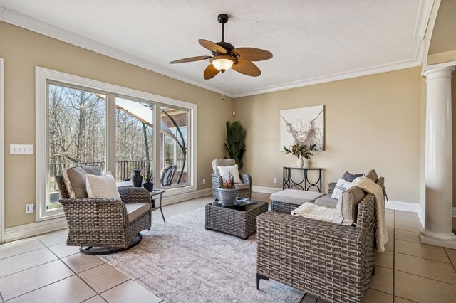 2049 Liebengood Rd, Goodlettsville, TN 37072