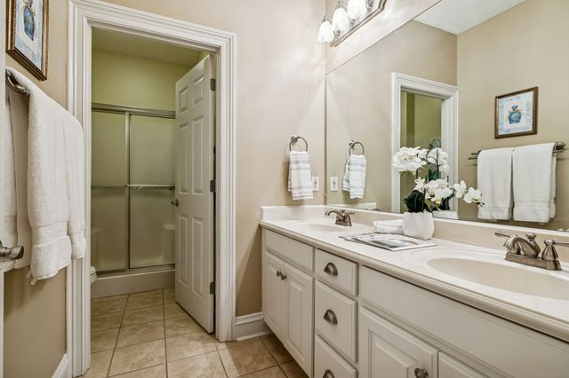 2049 Liebengood Rd, Goodlettsville, TN 37072