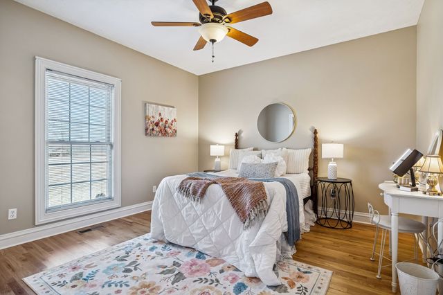 2049 Liebengood Rd, Goodlettsville, TN 37072