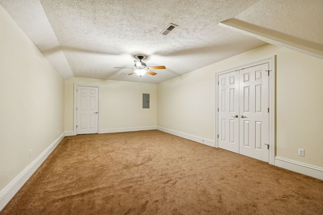 2049 Liebengood Rd, Goodlettsville, TN 37072