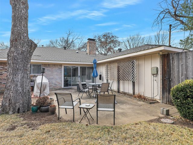 304 Ridgewood Drive, Richardson, TX 75080
