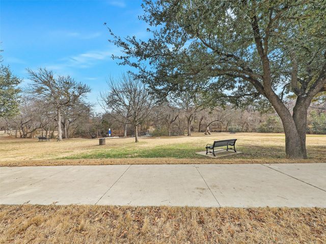 304 Ridgewood Drive, Richardson, TX 75080