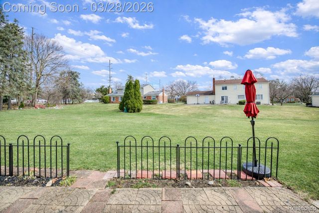 41862 Baintree Circle, Northville Township, MI 48168