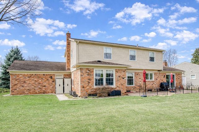 41862 Baintree Circle, Northville Township, MI 48168