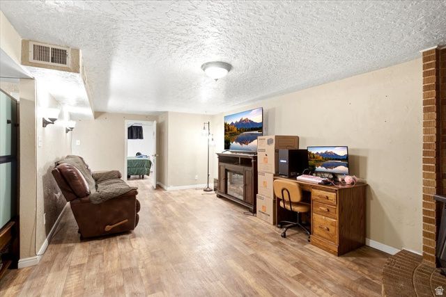 4679 S 2475 W, Roy, UT 84067