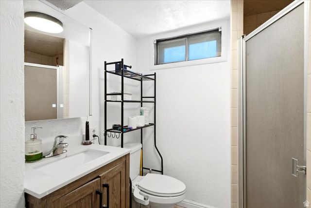 4679 S 2475 W, Roy, UT 84067