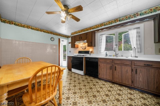 94 Woodlawn Ave, Bridgewater Twp., NJ 08807