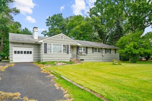 94 Woodlawn Ave, Bridgewater Twp., NJ 08807