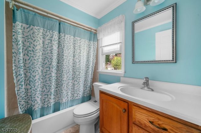 94 Woodlawn Ave, Bridgewater Twp., NJ 08807