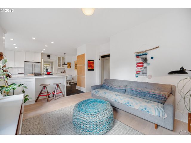 2532 Ne 49TH Ave, Portland, OR 97213