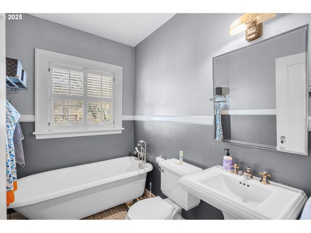 2532 Ne 49TH Ave, Portland, OR 97213