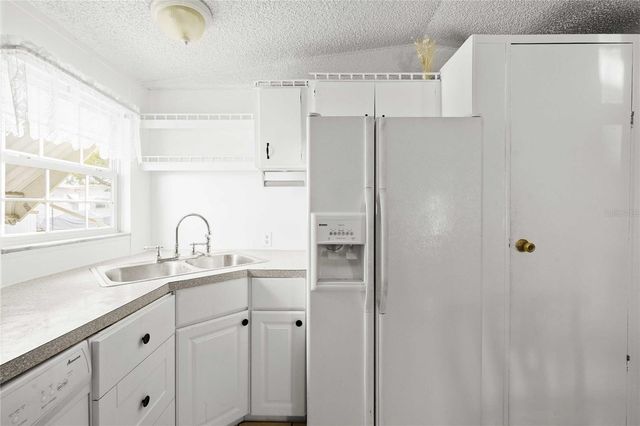 36941 BETH AVE, Zephyrhills, FL 33542