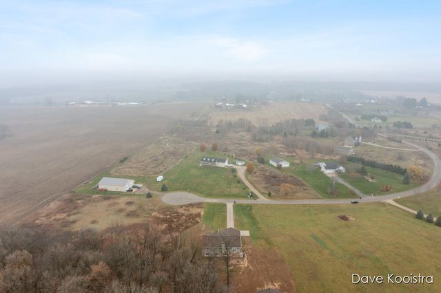 3905 Sunset View, Wayland, MI 49348