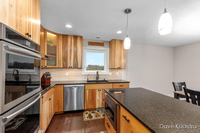 3905 Sunset View, Wayland, MI 49348