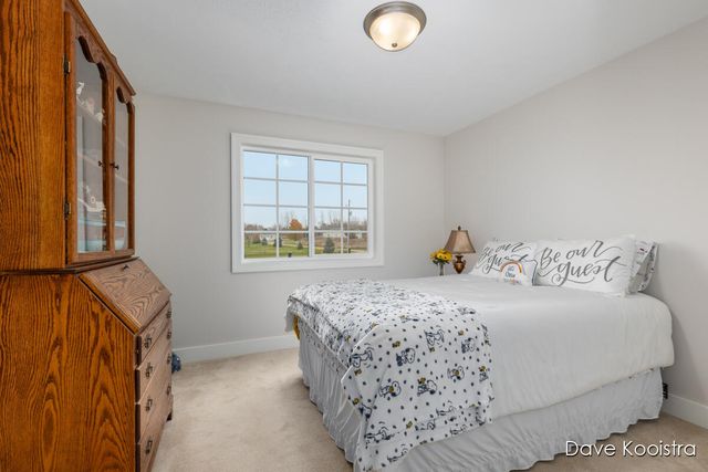 3905 Sunset View, Wayland, MI 49348