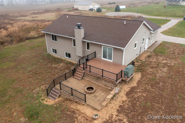 3905 Sunset View, Wayland, MI 49348