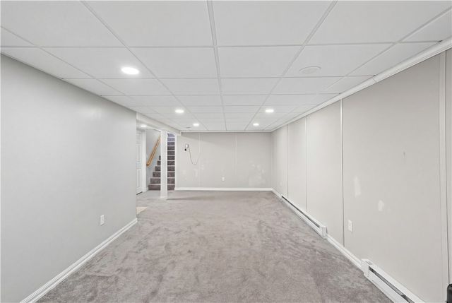 28 Hoyt Street, Warwick, RI 02886