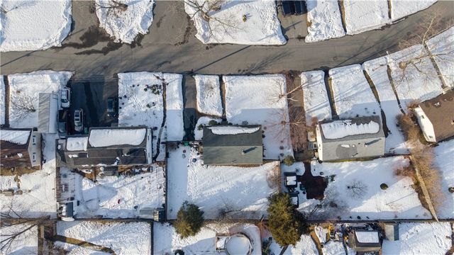 28 Hoyt Street, Warwick, RI 02886