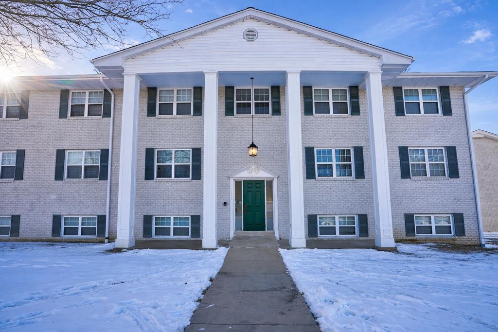 1648 TOWNE DR-ASH DR 1F, Columbia, MO 65202