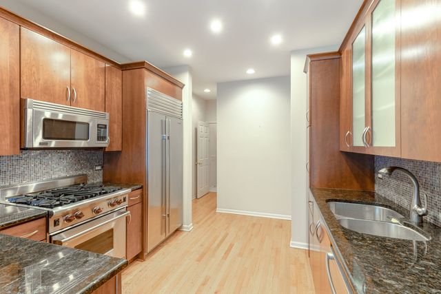 1739 Melise Drive, Glenview, IL 60025