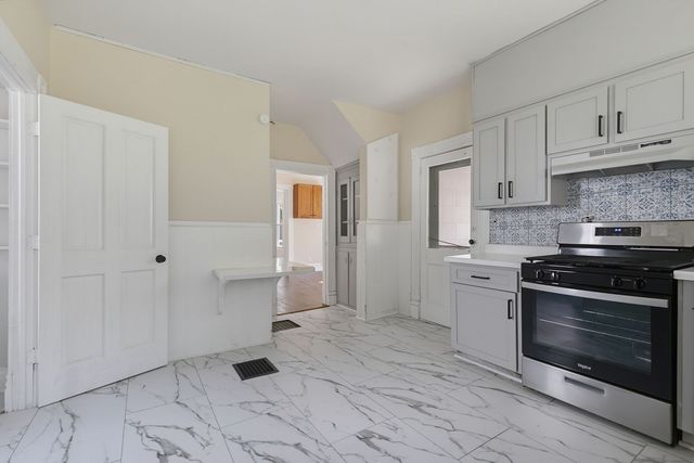 1312 Esplanade Avenue, Davenport, IA 52803