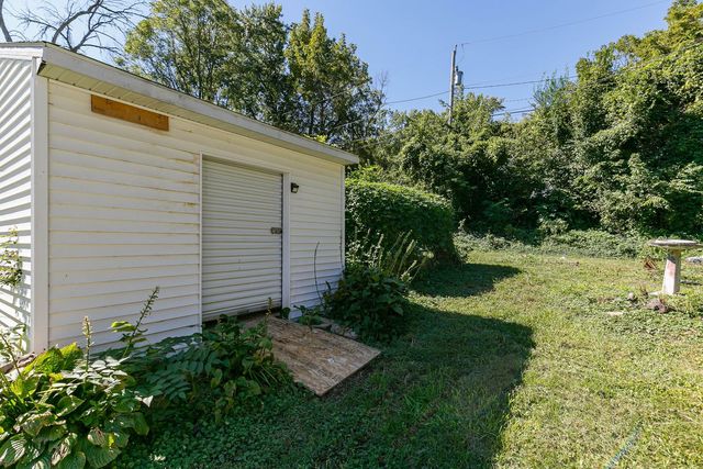 1312 Esplanade Avenue, Davenport, IA 52803