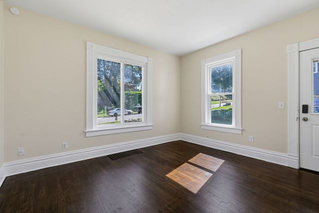 1312 Esplanade Avenue, Davenport, IA 52803