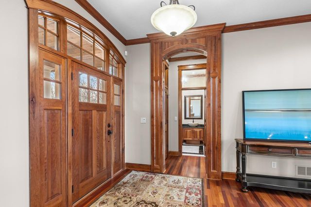 27665 Virginia Cove, Excelsior, MN 55331