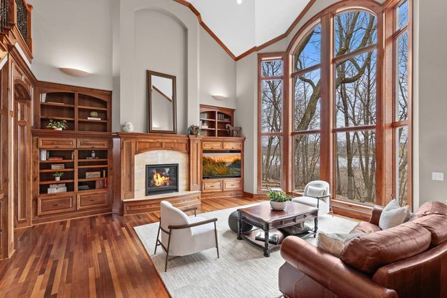 27665 Virginia Cove, Excelsior, MN 55331