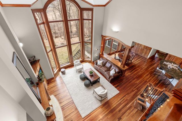 27665 Virginia Cove, Excelsior, MN 55331