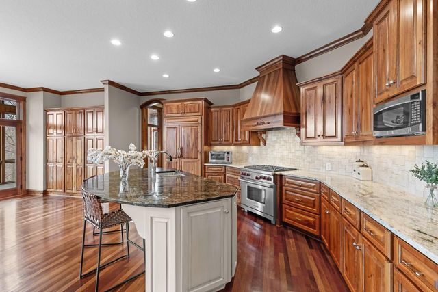 27665 Virginia Cove, Excelsior, MN 55331