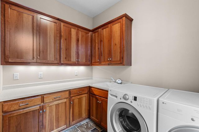 27665 Virginia Cove, Excelsior, MN 55331