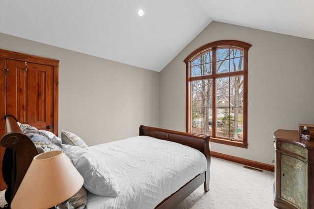 27665 Virginia Cove, Excelsior, MN 55331