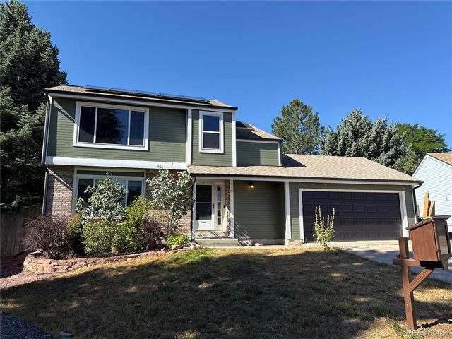 711 S Granby Cir, Aurora, CO 80012