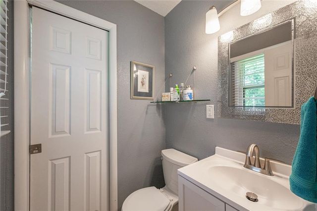 6108 NW KLAMM Drive, Kansas City, MO 64151