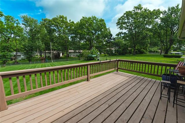 6108 NW KLAMM Drive, Kansas City, MO 64151