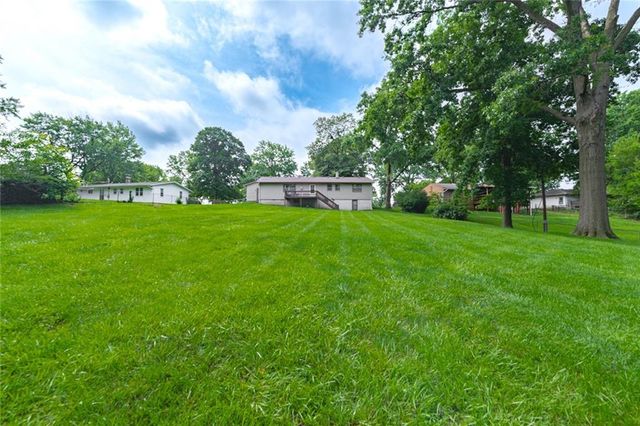 6108 NW KLAMM Drive, Kansas City, MO 64151