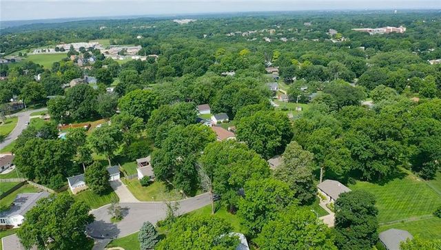 6108 NW KLAMM Drive, Kansas City, MO 64151