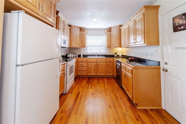 6108 NW KLAMM Drive, Kansas City, MO 64151